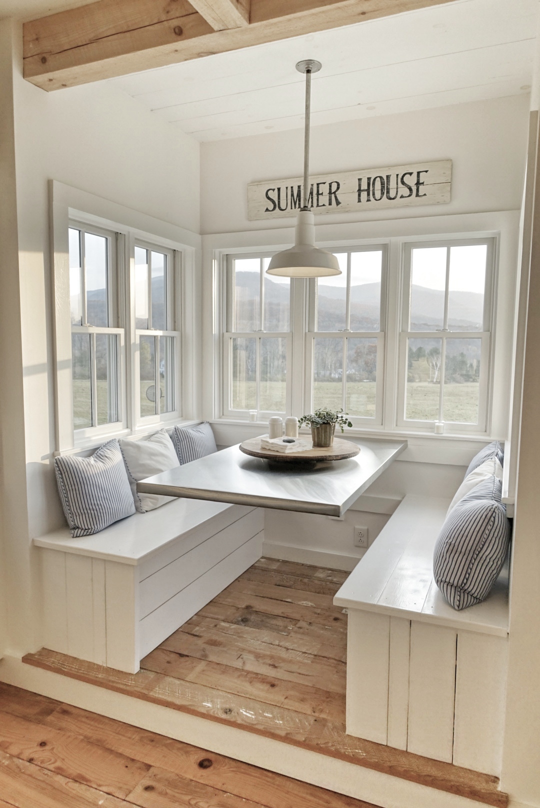 A Brilliant Breakfast Nook Edb Designs A Brilliant Breakfast Nook Edb Designs
