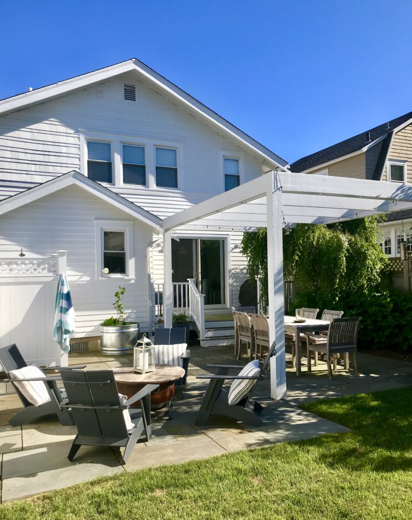 Little White Beach Bungalow